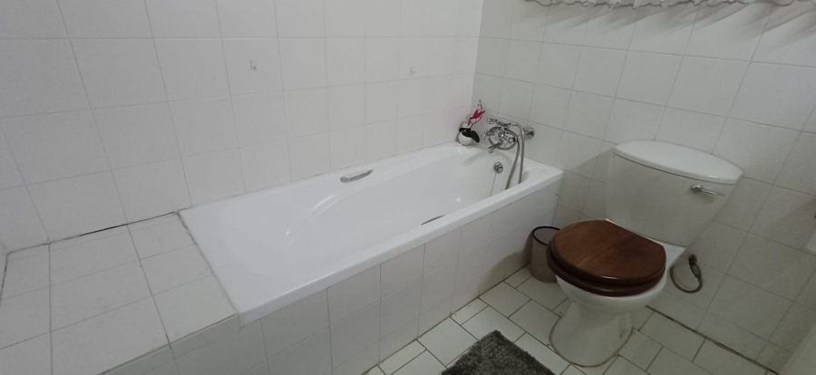 To Let 3 Bedroom Property for Rent in Eureka Free State